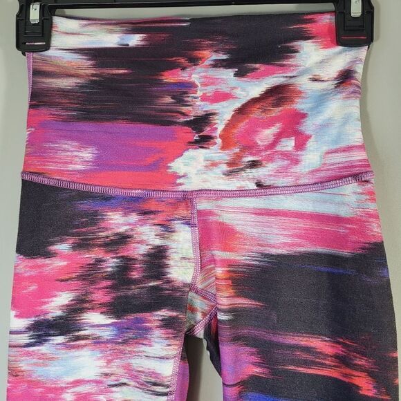 Lululemon Wunder Under Crop (Hi-Rise) *Full-On Luon Pigment Wind White Multi 2 - Picture 7 of 10